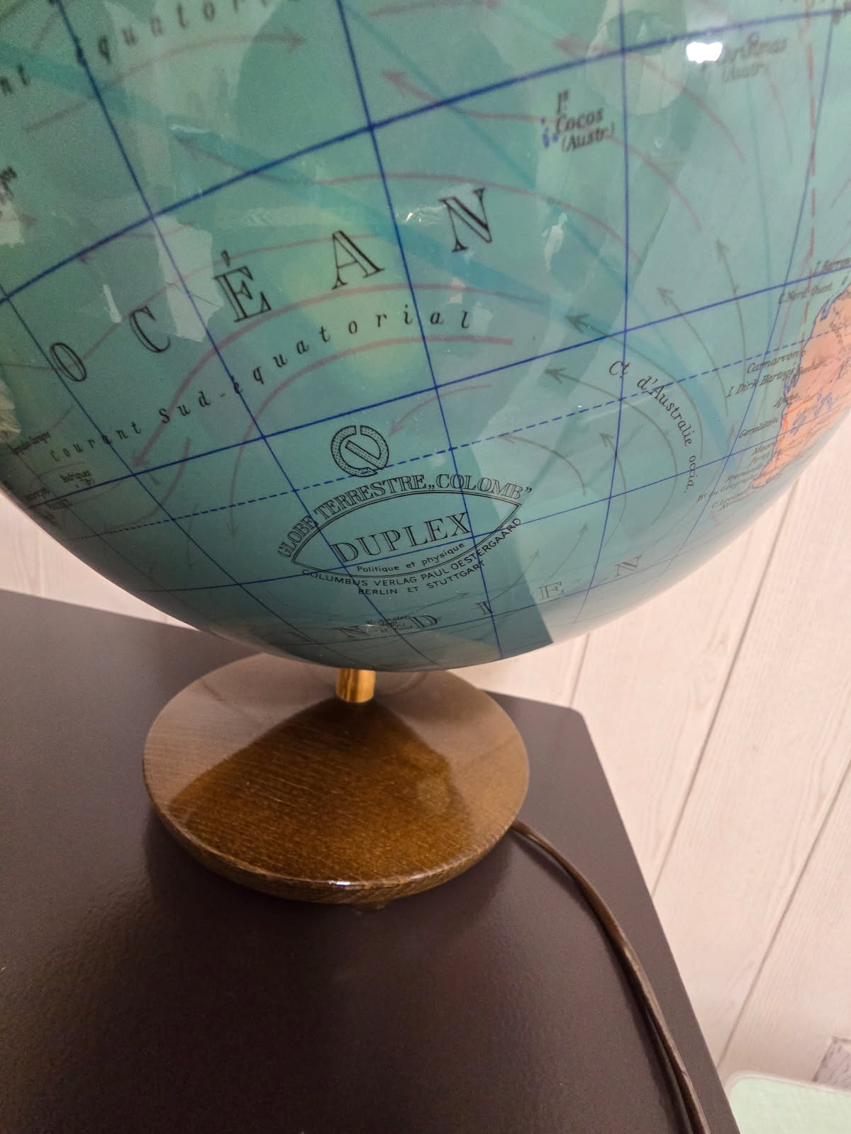 Globe terrestre lumineux Duplex des années 70 / Socle bois et méridien doré - Columbus Verlag – Allemagne