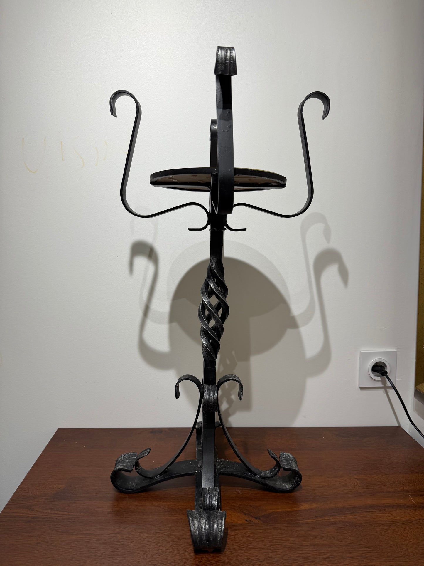 Porte plante en fer forgé et plateau marbre