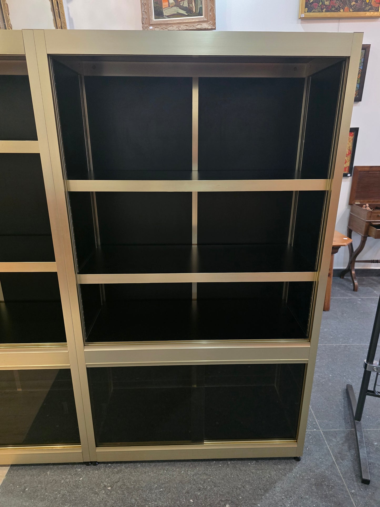 Meuble design années 70 noir et or