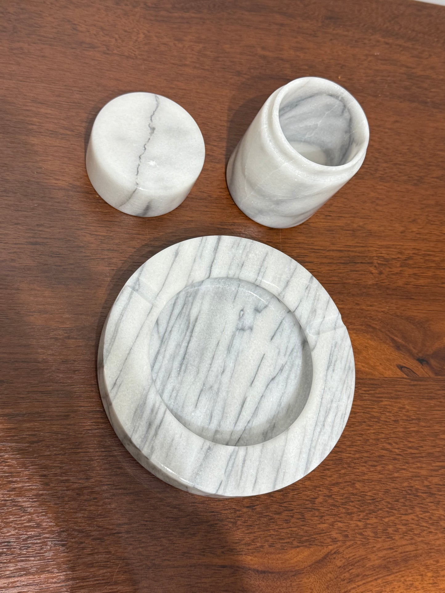 Ensemble en marbre : cendrier et boîte de rangement