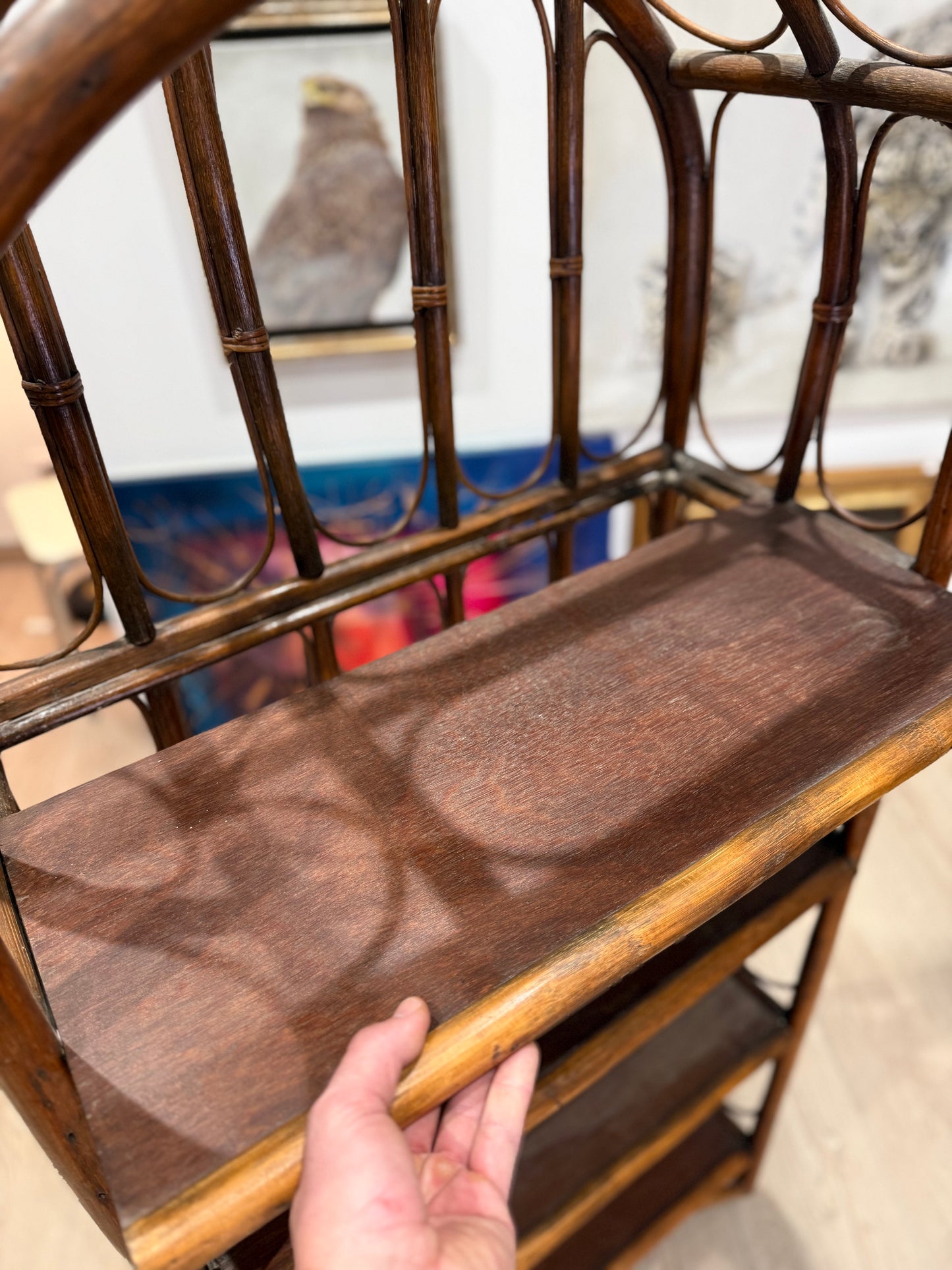 Étagère vintage en rotin - 4 niveaux - Made in Sri Lanka