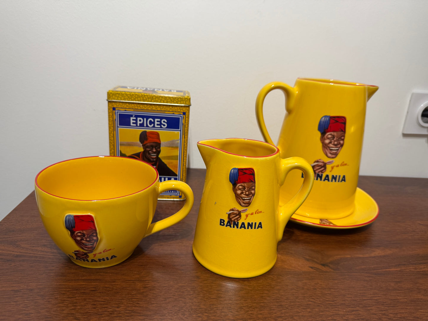 Service en faïence Banania – Éditions Clouet (2004)