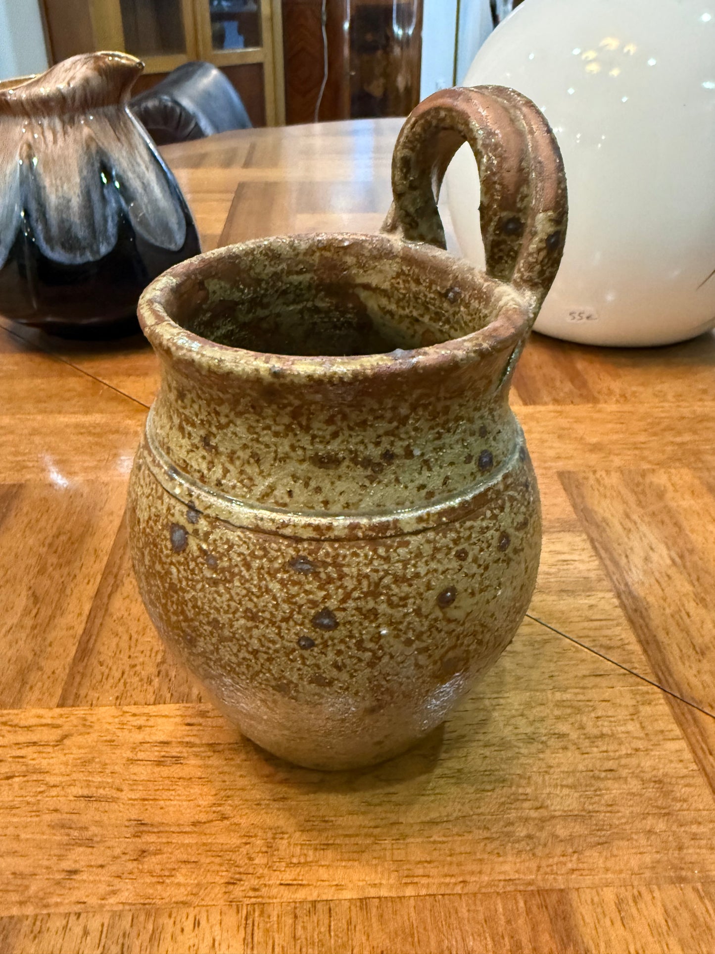 Petit pot en grès émaillé à anse – Céramique utilitaire, France, XXᵉ siècle