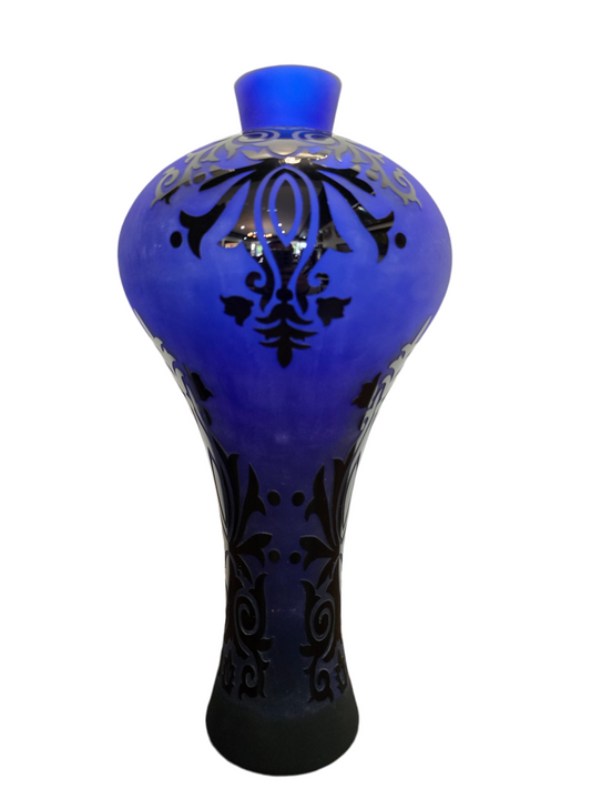 Vase décoratif en verre satiné bleu cobalt à motifs noirs – H36 cm