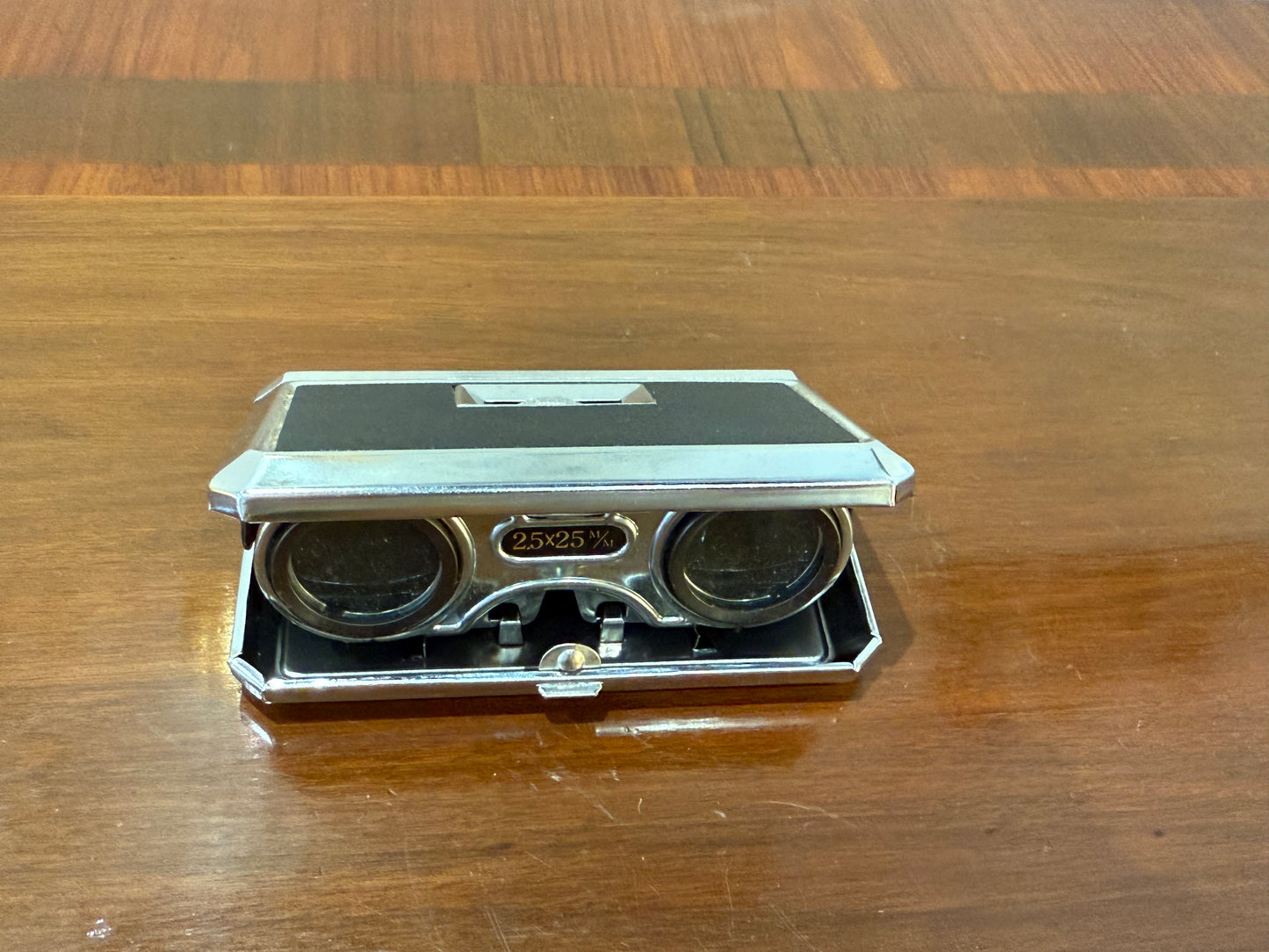 Jumelles de théâtre vintage KING