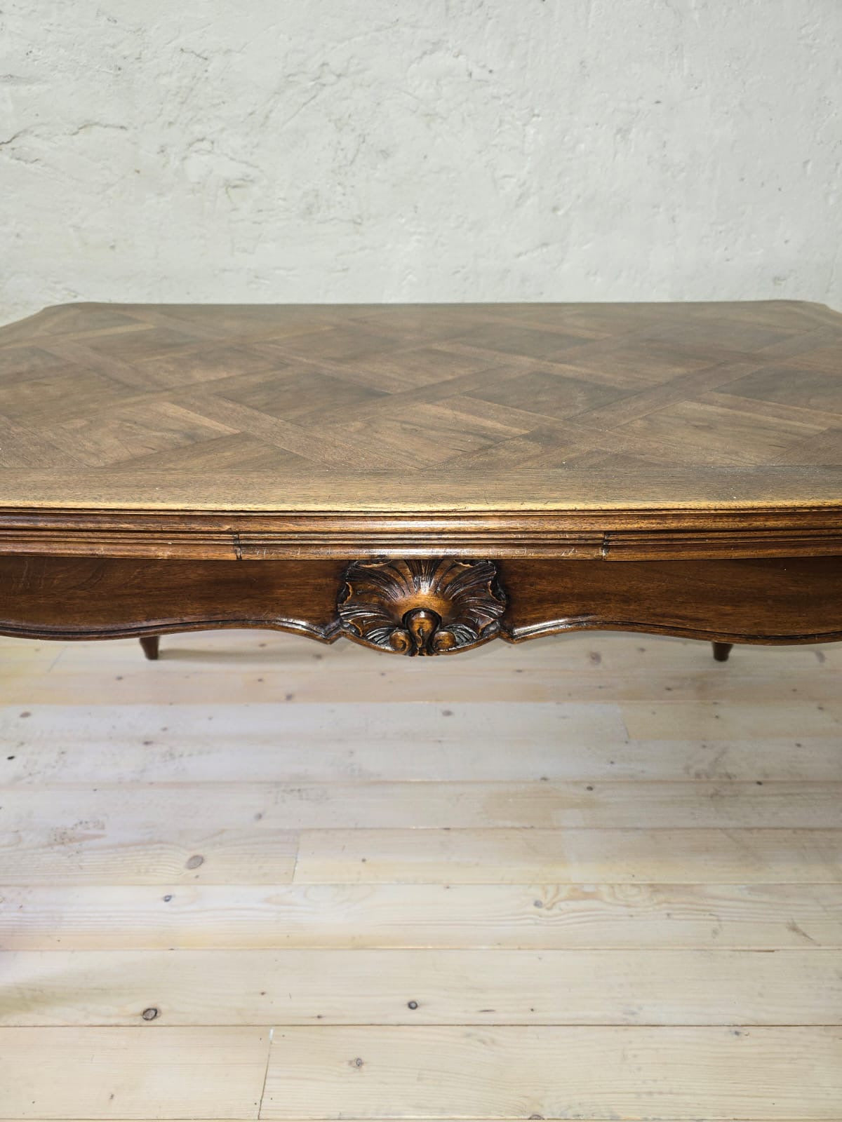 Table style Louis XV à rallonges