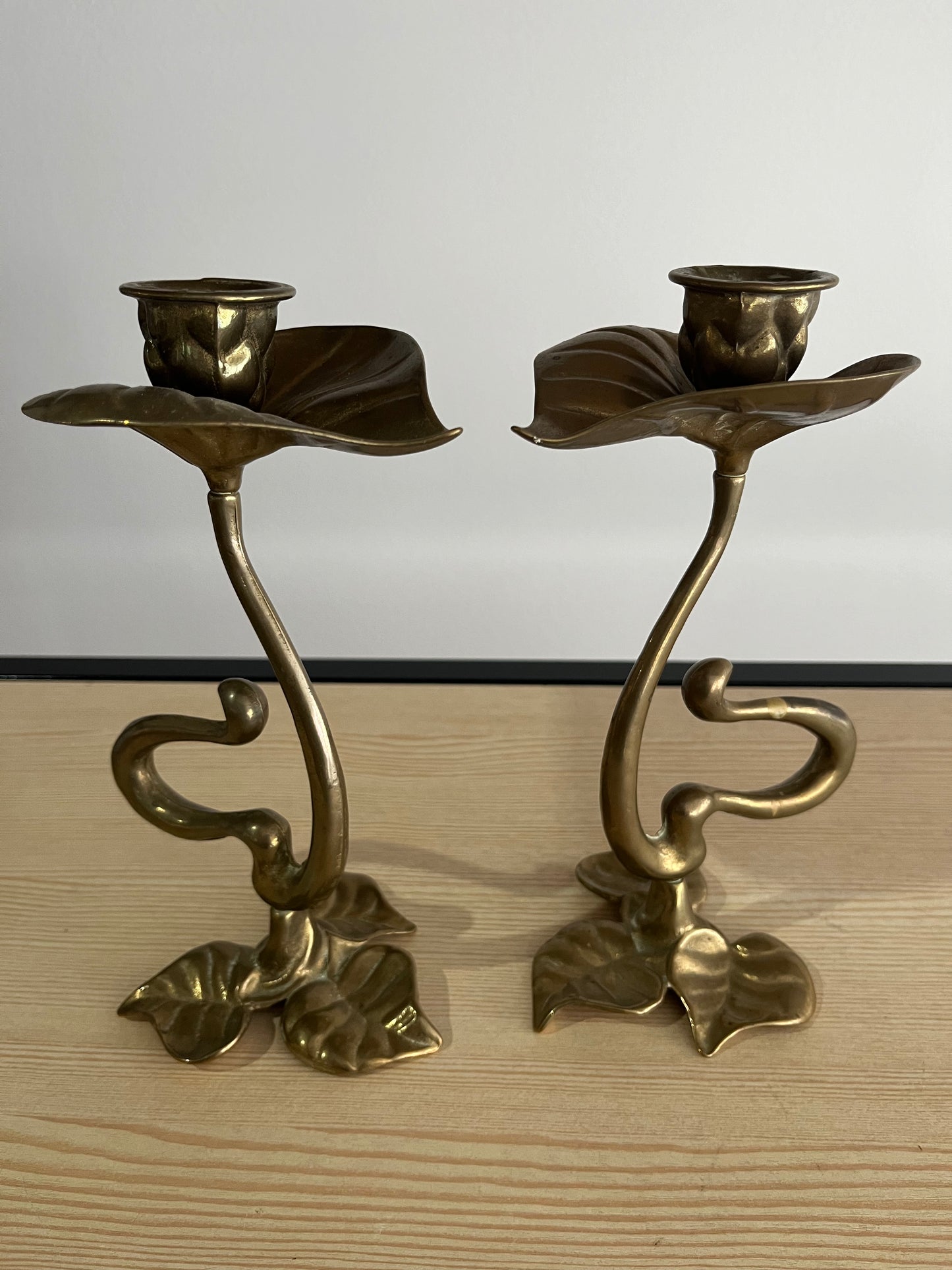 Lot 2 bougeoirs en bronze