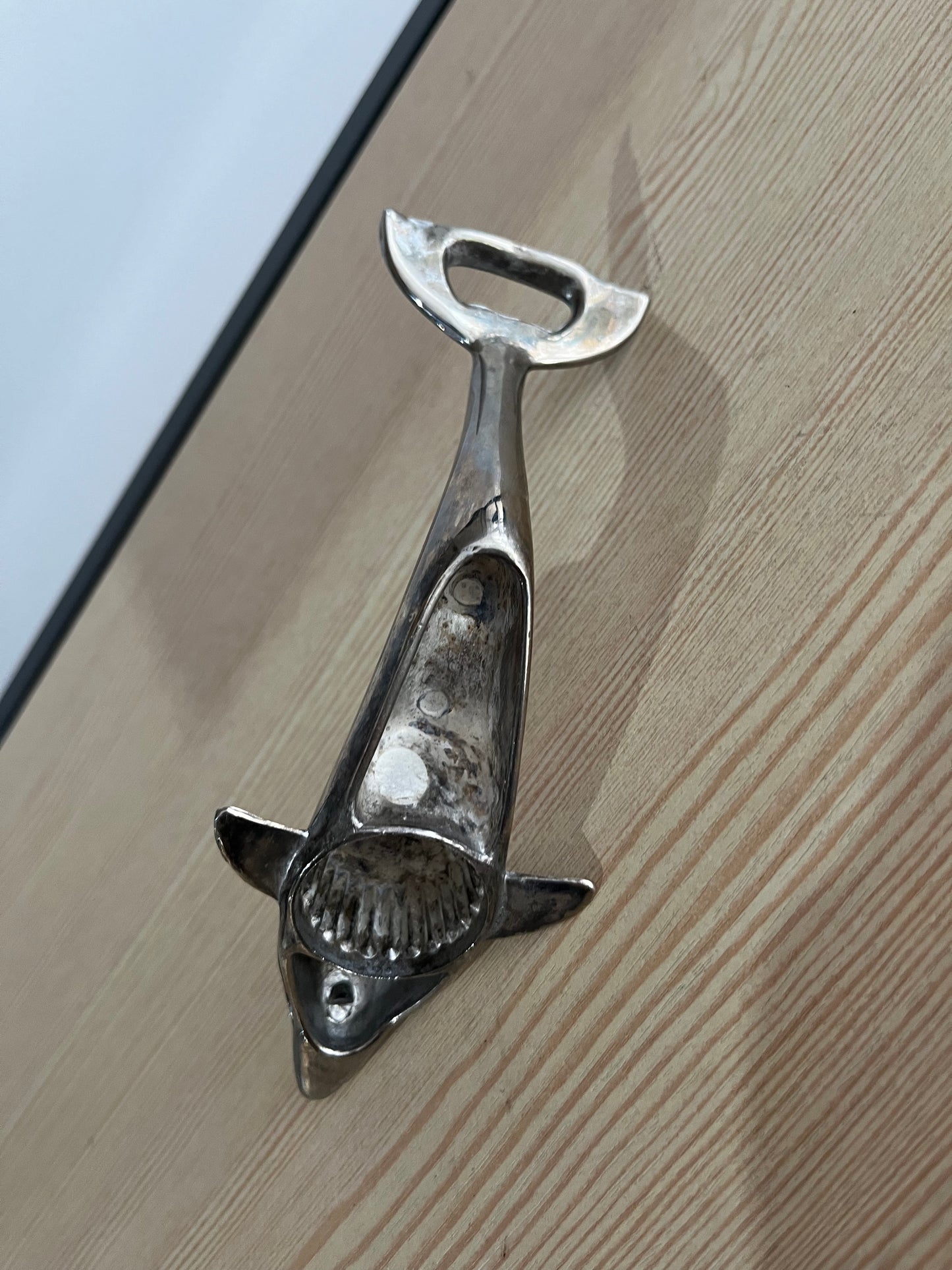 Décapsuleur Dauphin