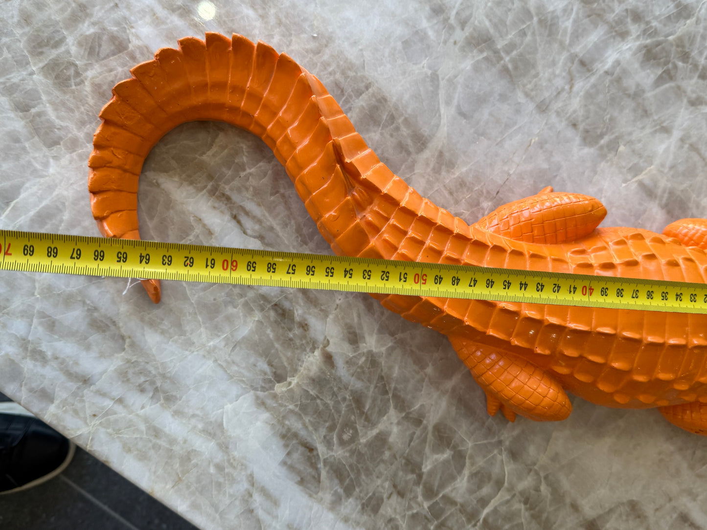 Crocodile sculpture résine - 67 cm