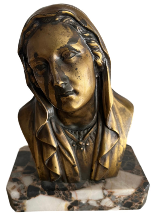 Buste femme religieuse sur marbre signé Artau