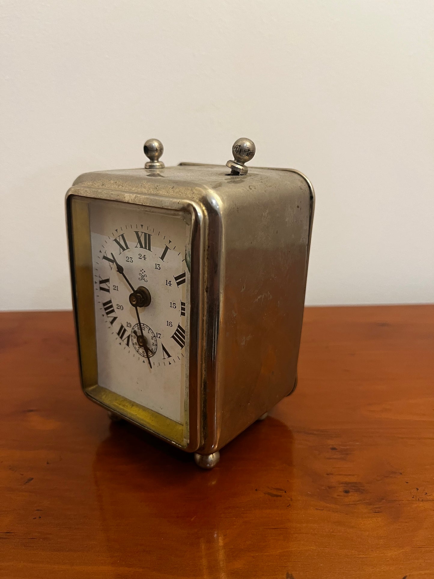 Horloge pendule réveil d’officier Le vainqueur