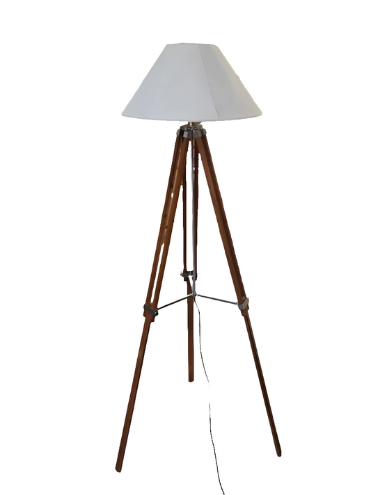 Lampadaire tripode