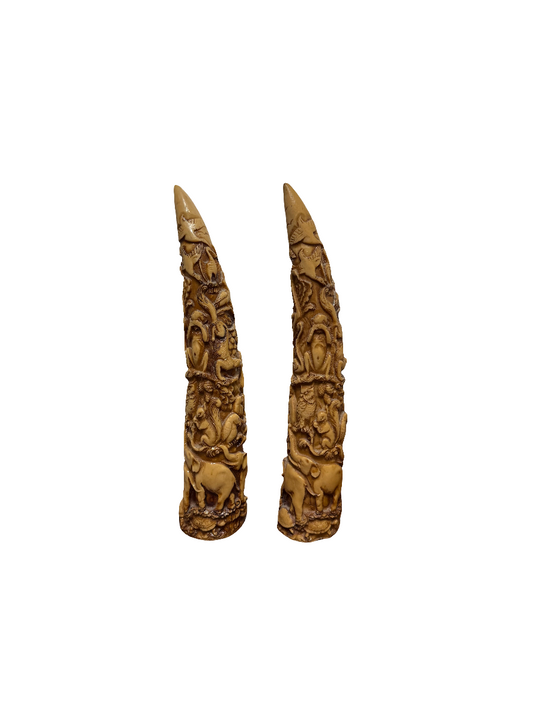 Corne en résine sculpté