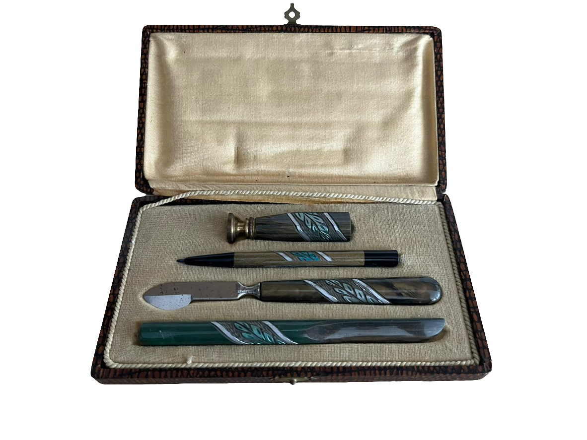 Necessaire d’ecriture/boite de sceau à cacheter de collection