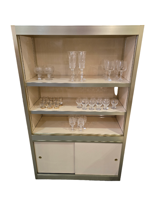 Commode design ouverte vintage