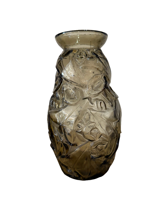 Vase en verre fumé à décor en relief – Style Art Déco