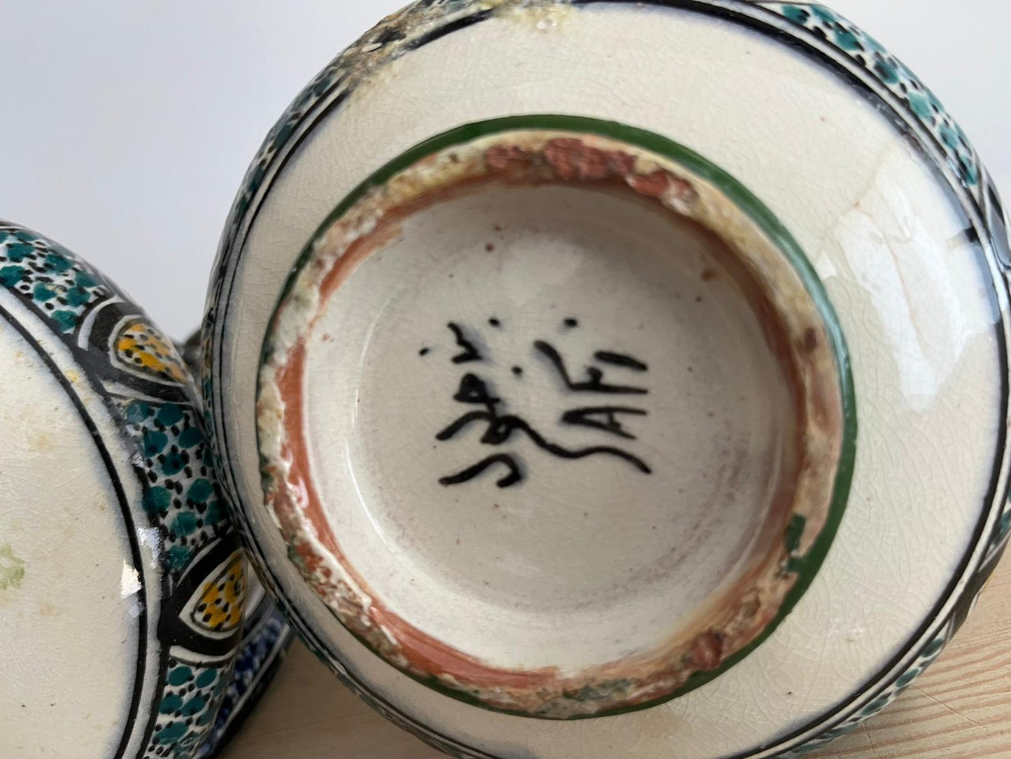 Paires de vases Marocain signé Safi en céramique peint mains