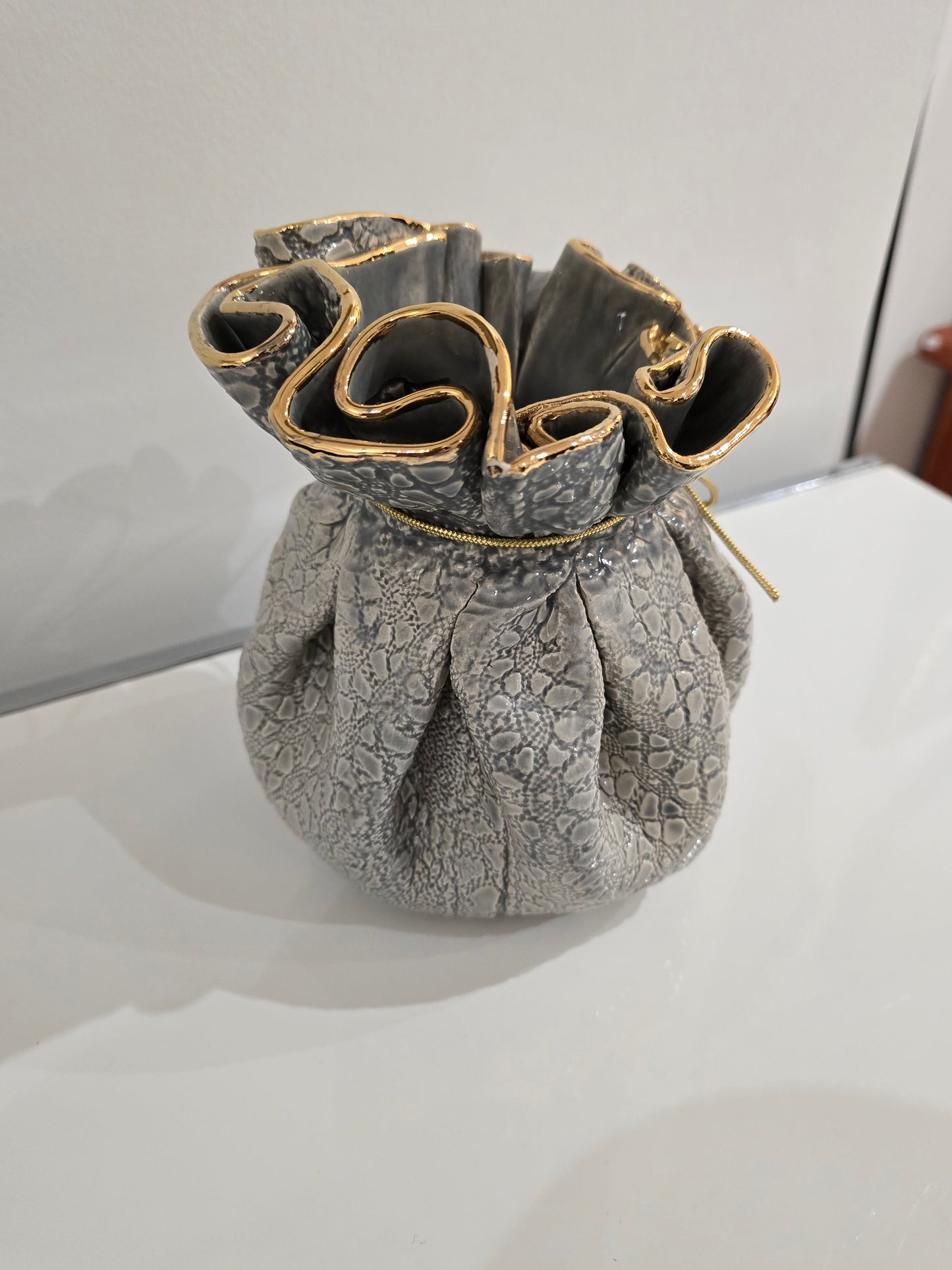Vase homoniere gris/or