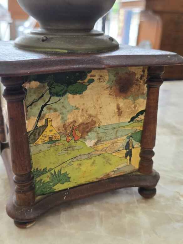 Moulin à café en bois décoré - manivelle et tiroir intégré