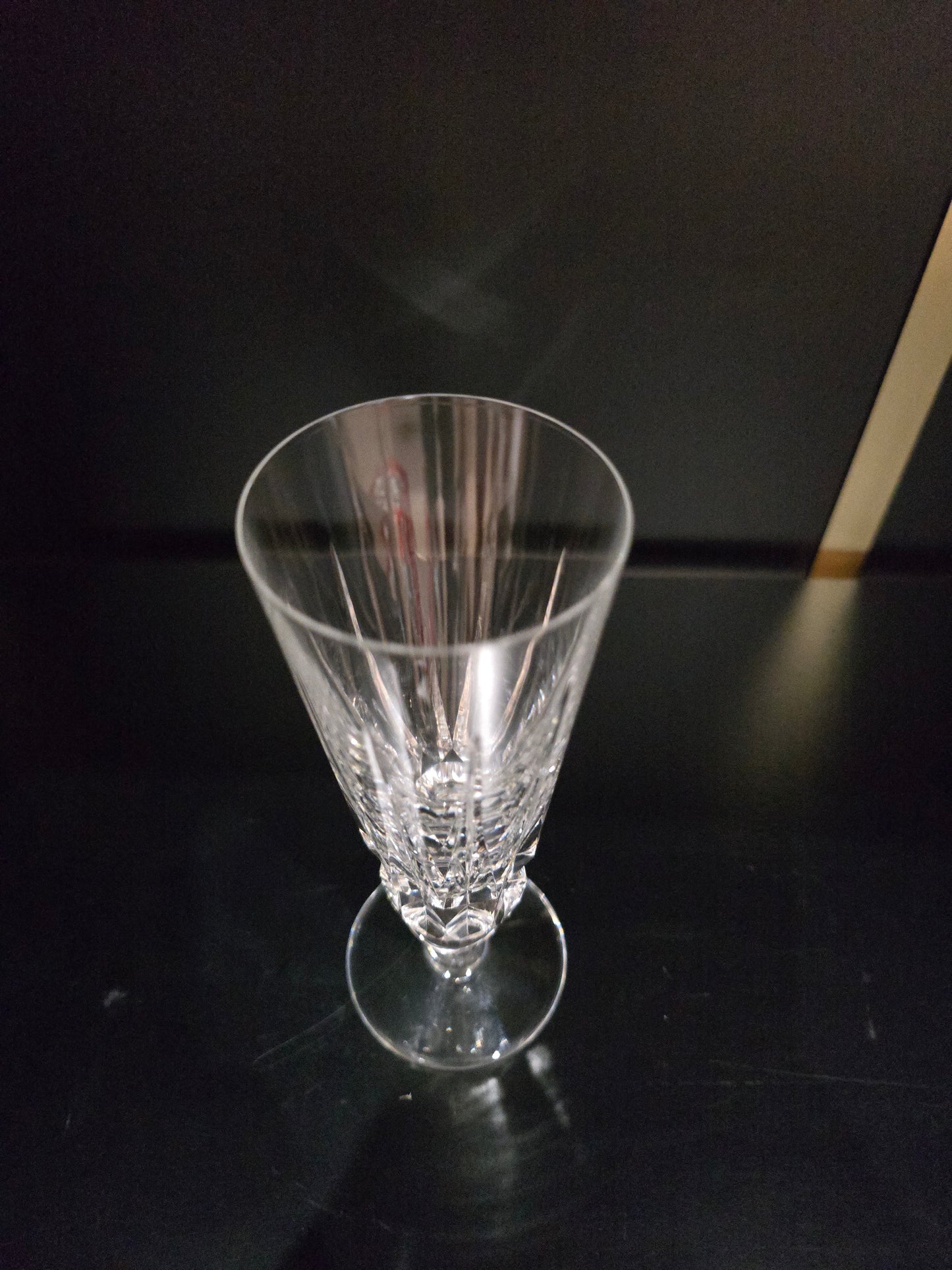 12 flûtes à champagne Saint-Louis modèle Guernesey en cristal taillé