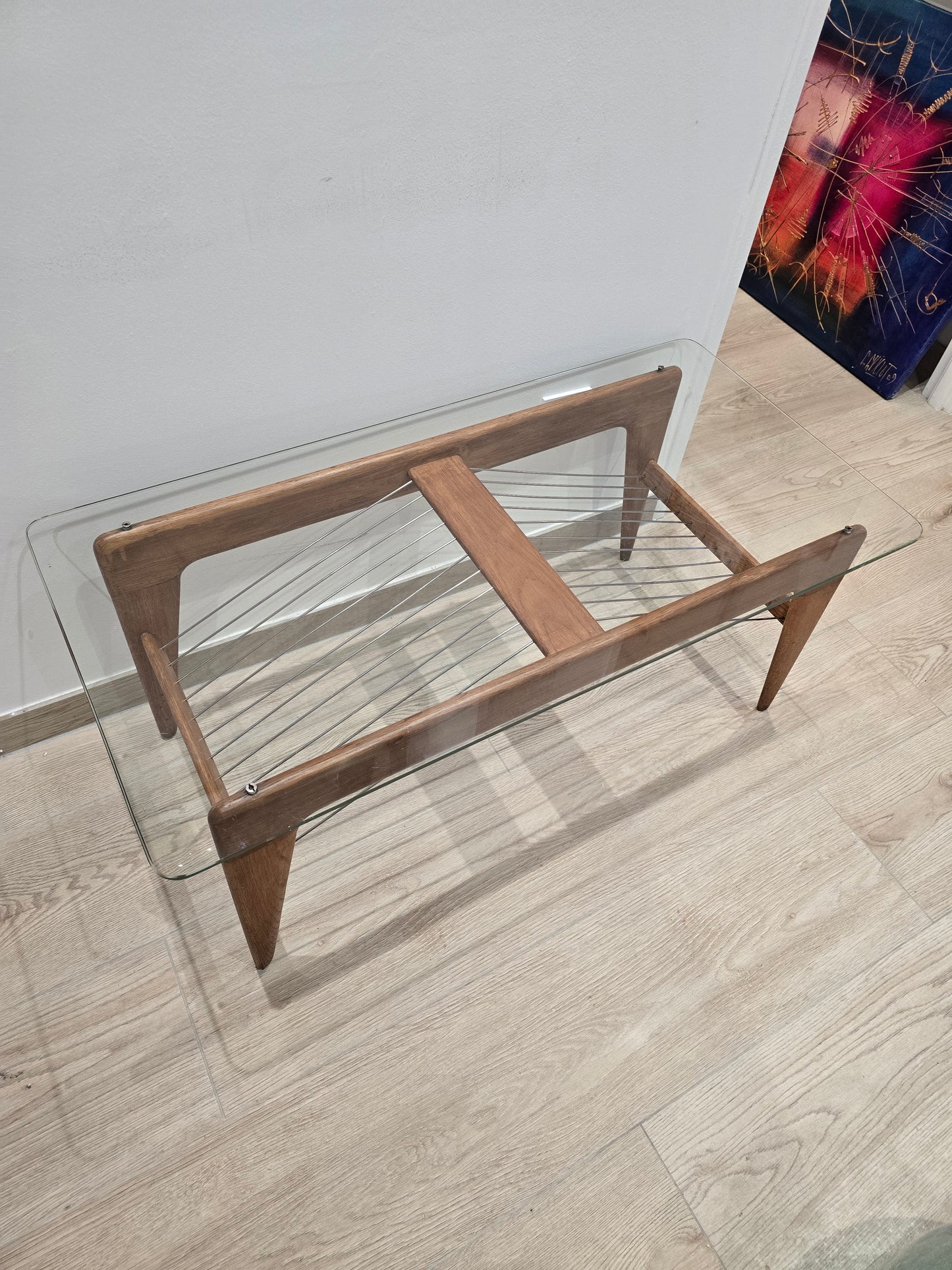 Table basse vintage en bois et verre – Design scandinave