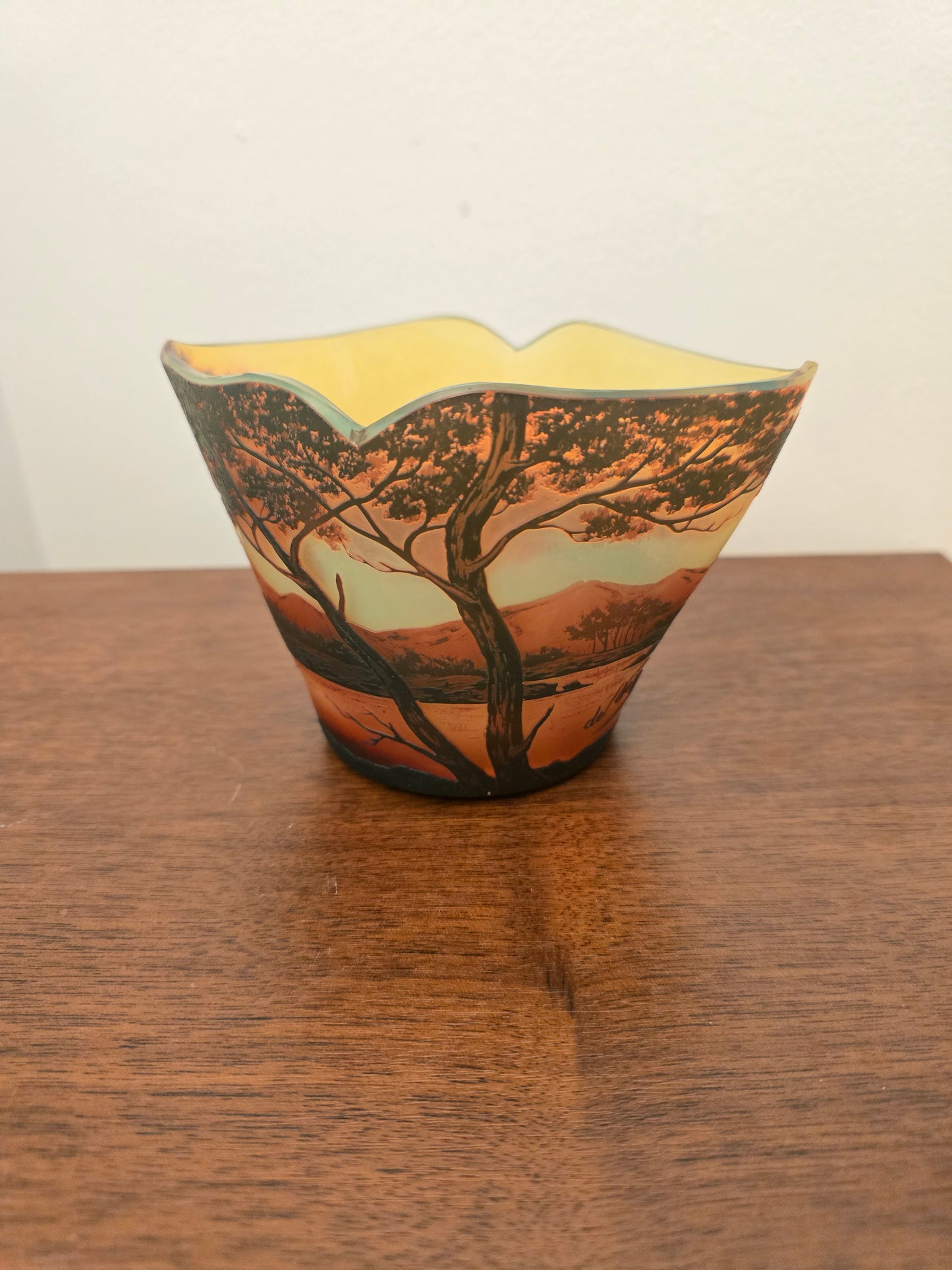 Vase pate de verre signé DEVEZ