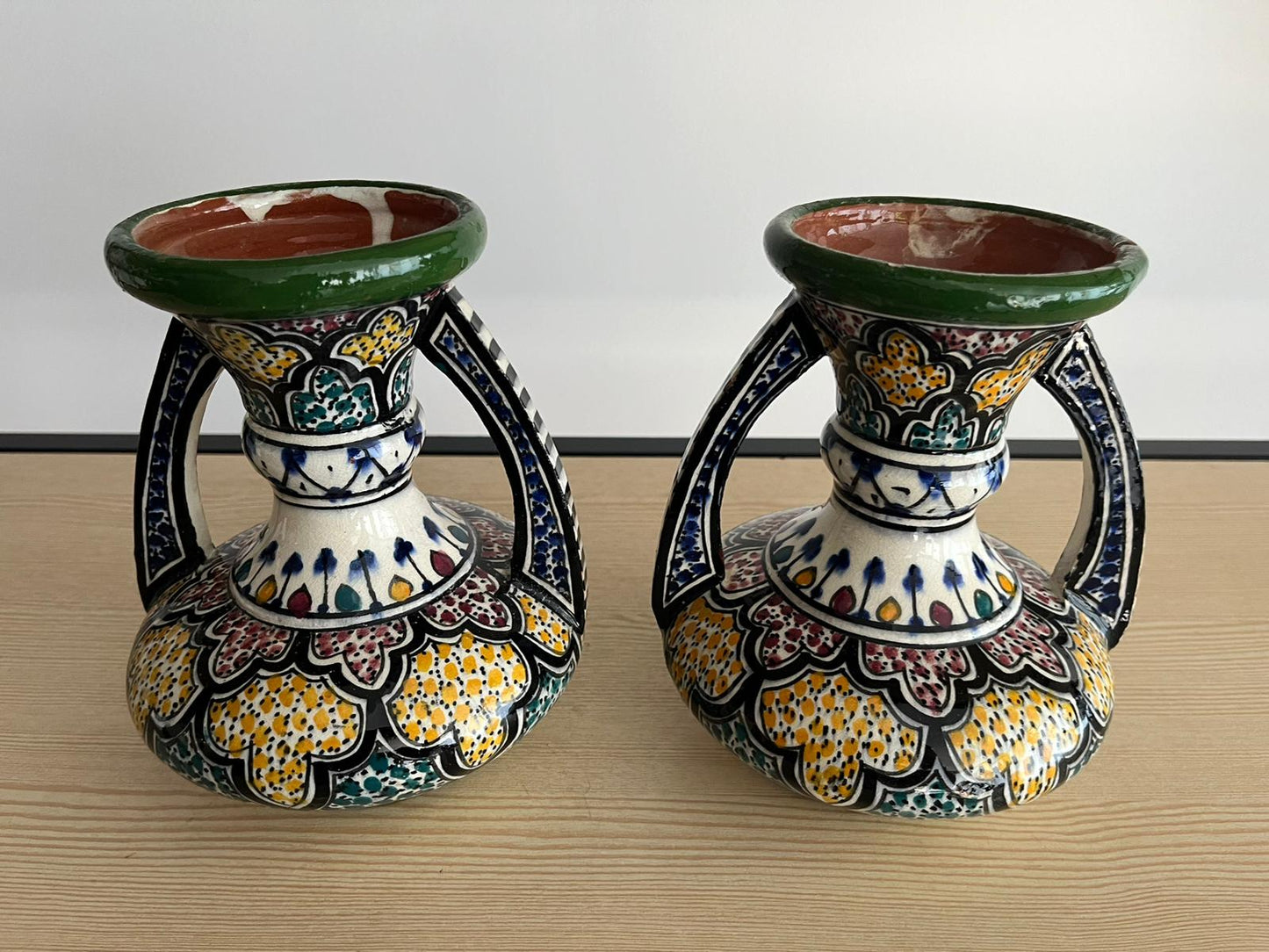Paires de vases Marocain signé Safi en céramique peint mains