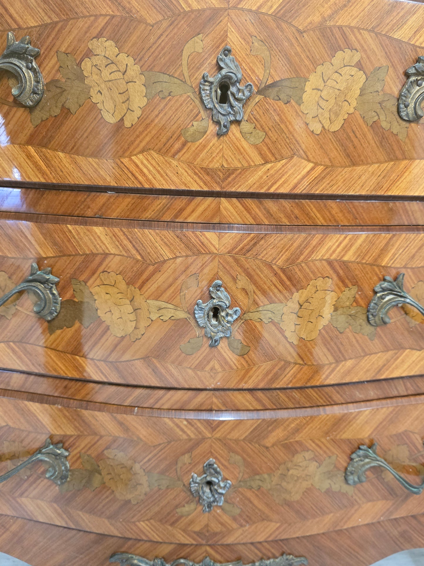 Commode louis XV bois de rose