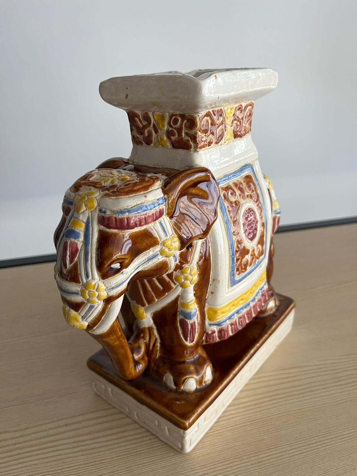 Cendrier elephant vintage en céramique