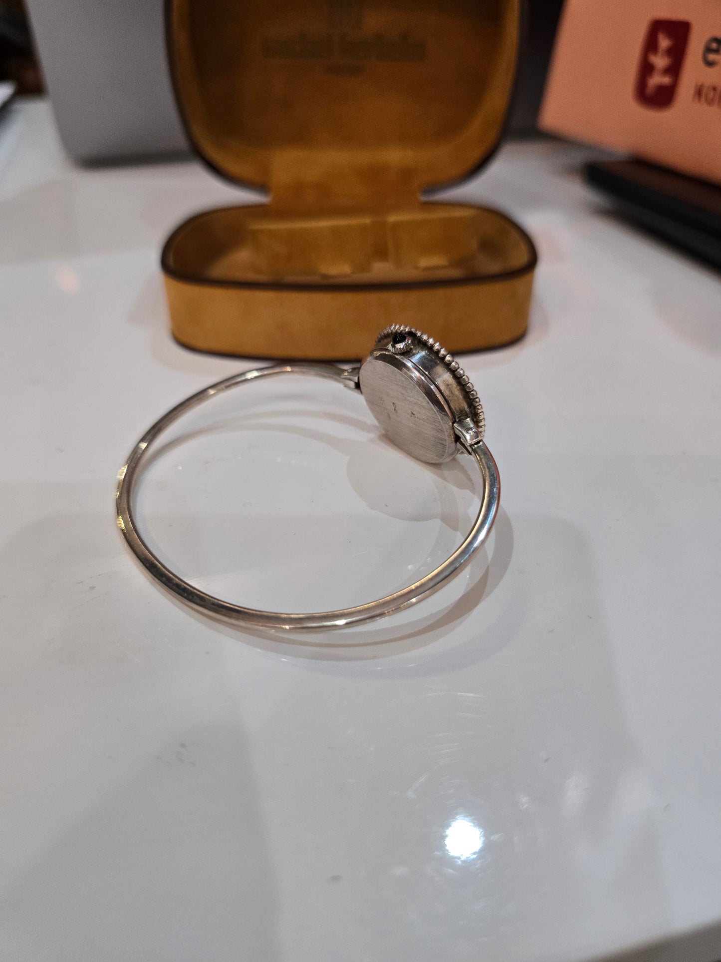 Montre vintage en argent – Michel Herbelin Paris