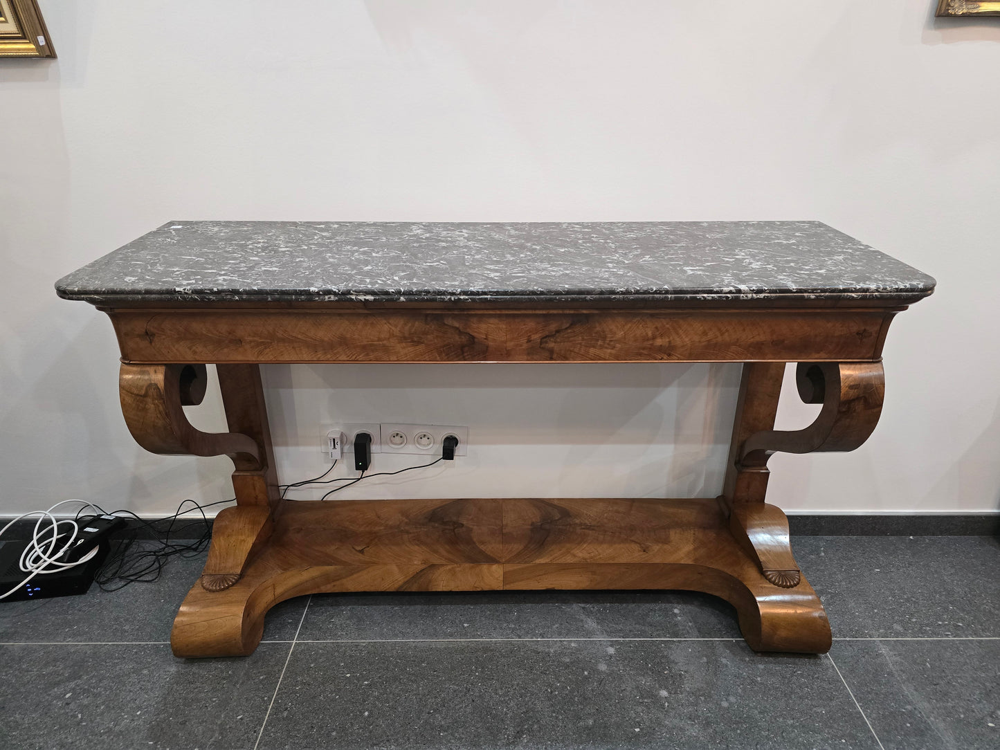 Console en marbre epoque restauration