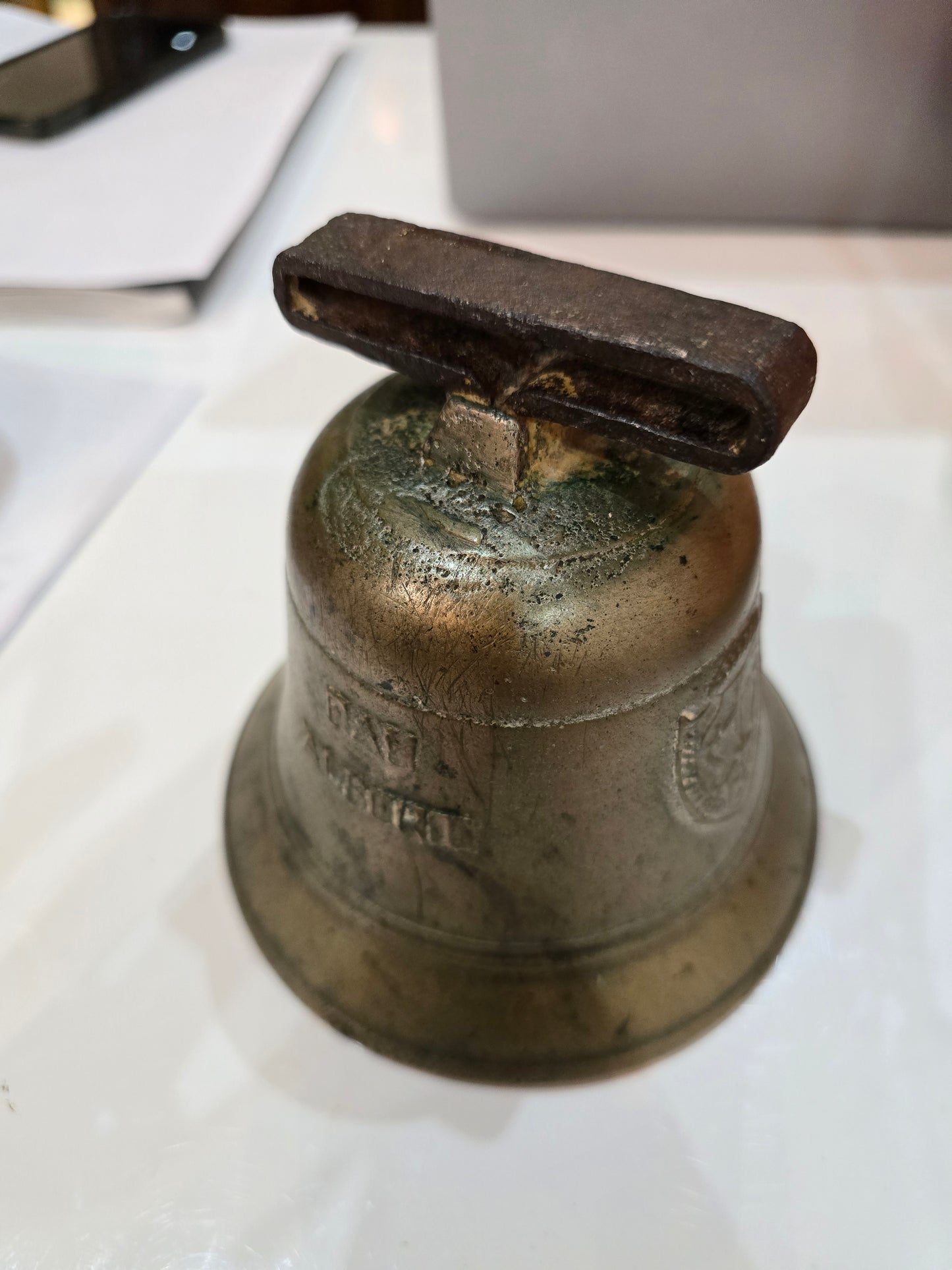 Cloche savoyarde commémorative en bronze – 1879