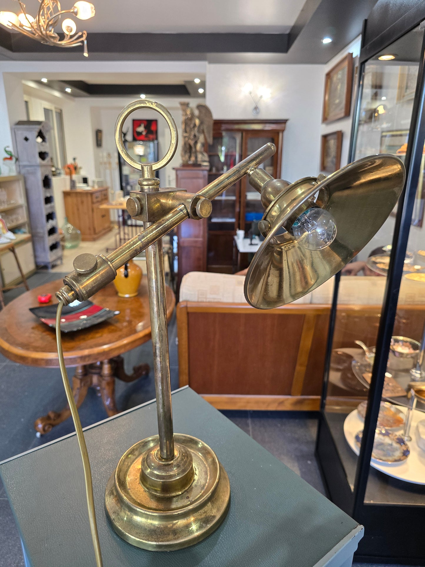Lampe articulée en laiton ( medecin, ingénieur) Style industriel, 1950