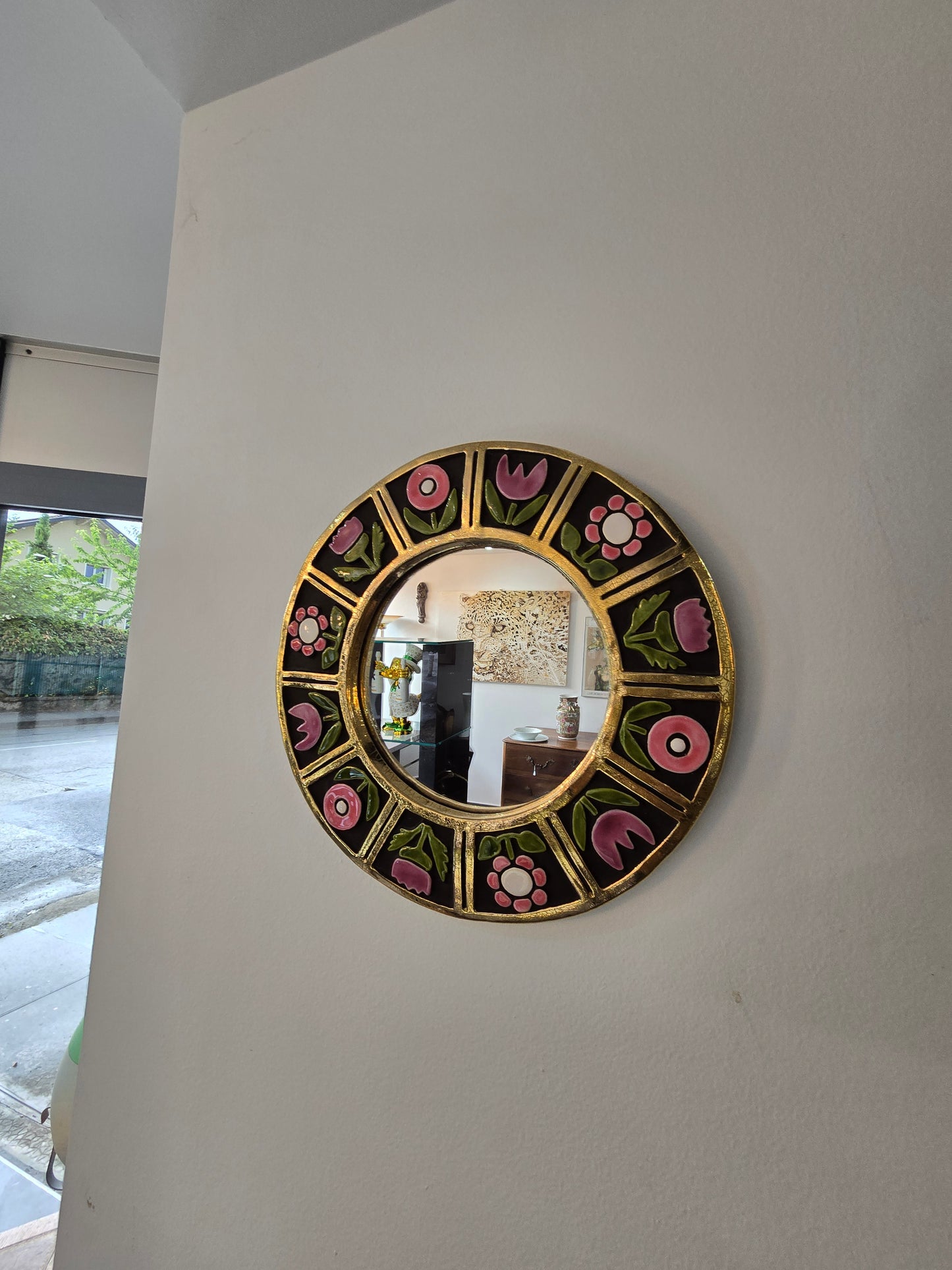Mithé Espelt - miroir en céramique émaillée. Décor floral, années 1960