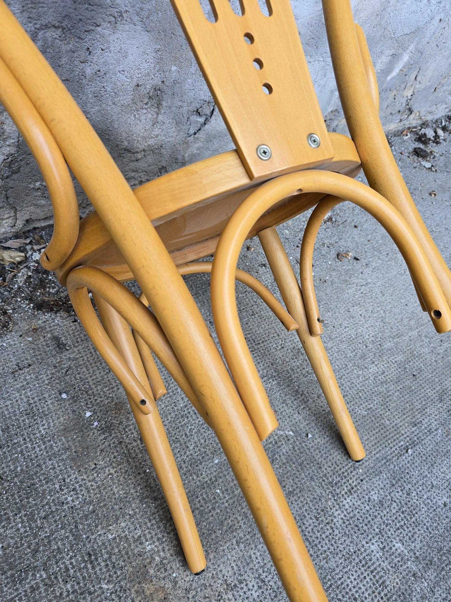 Chaise bistrot en bois cintré- type Thonet
