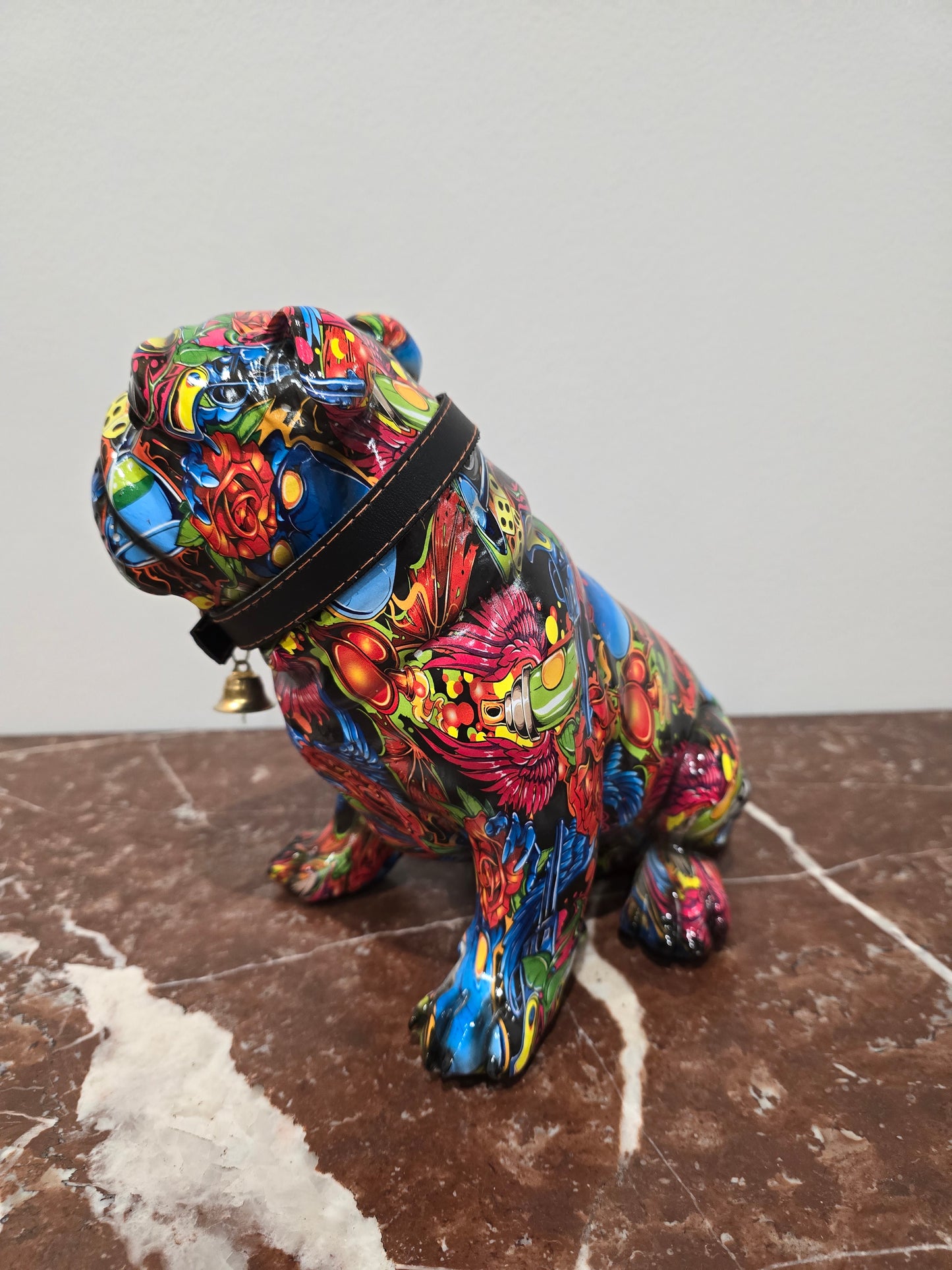 Bulldog assis street art