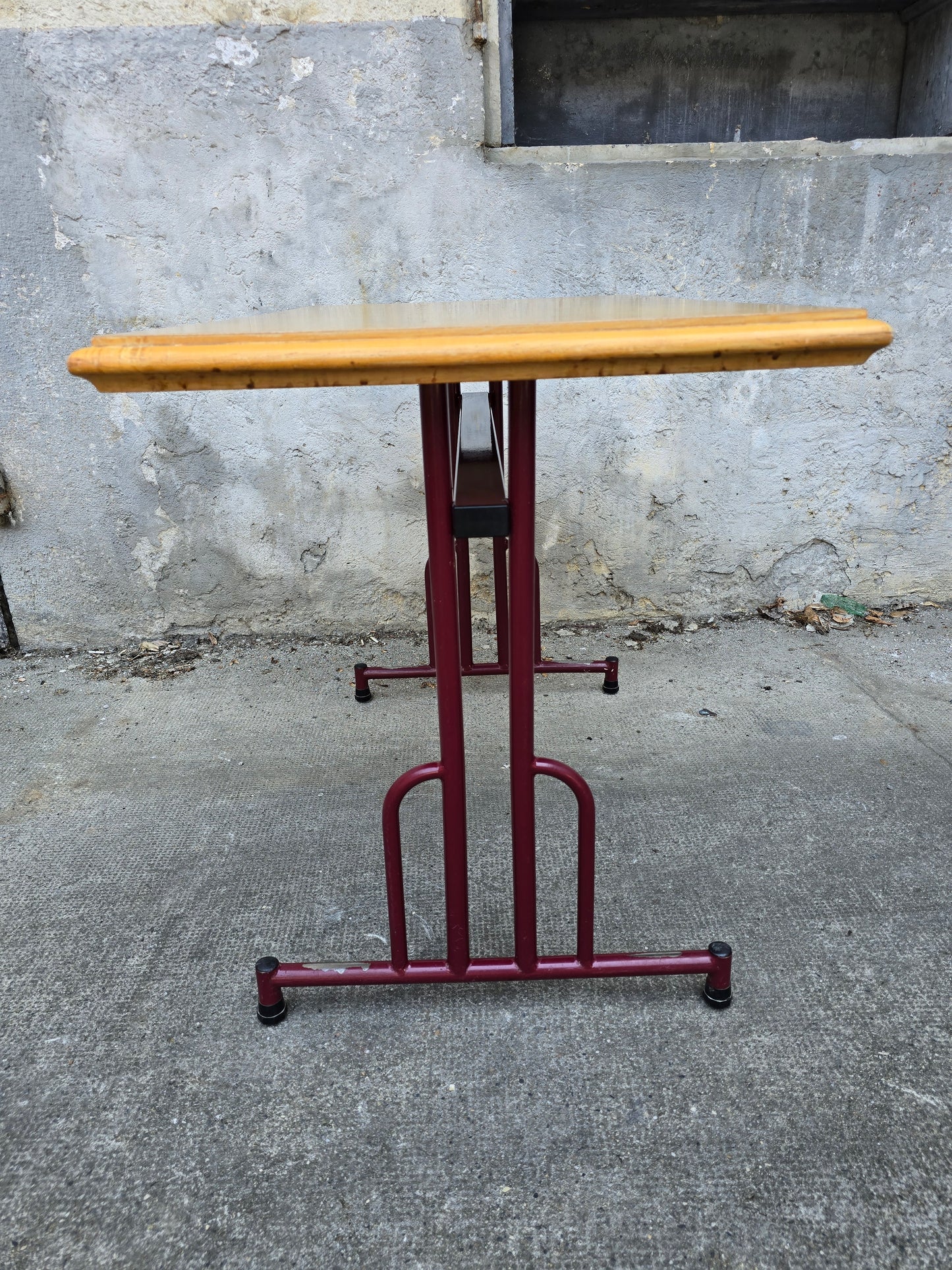 Table bistrot vintage piétement métal
