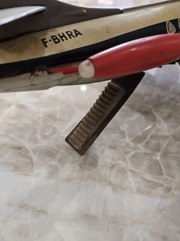 Avion maquette vintage "Caravelle" en métal – modèle Artois F-BHRA