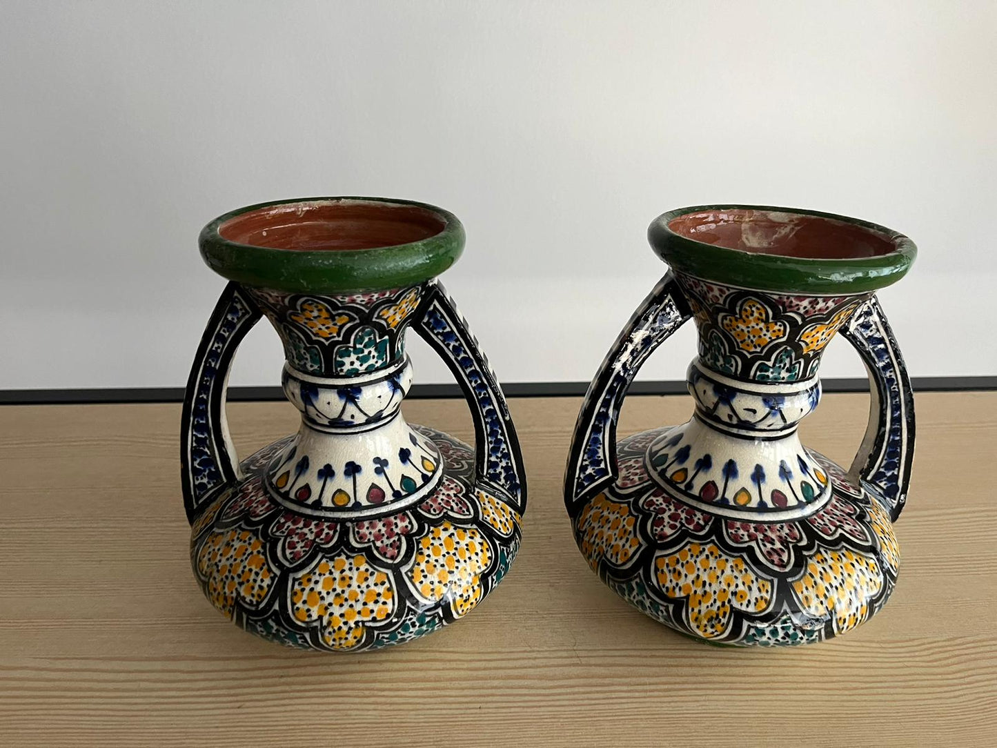 Paires de vases Marocain signé Safi en céramique peint mains