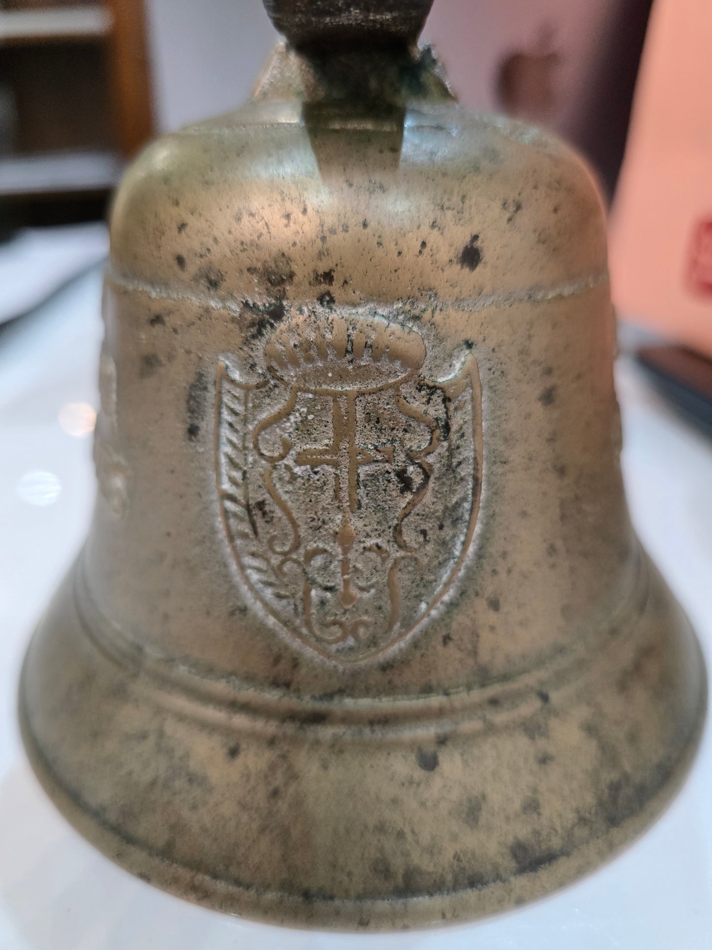 Cloche savoyarde commémorative en bronze – 1879