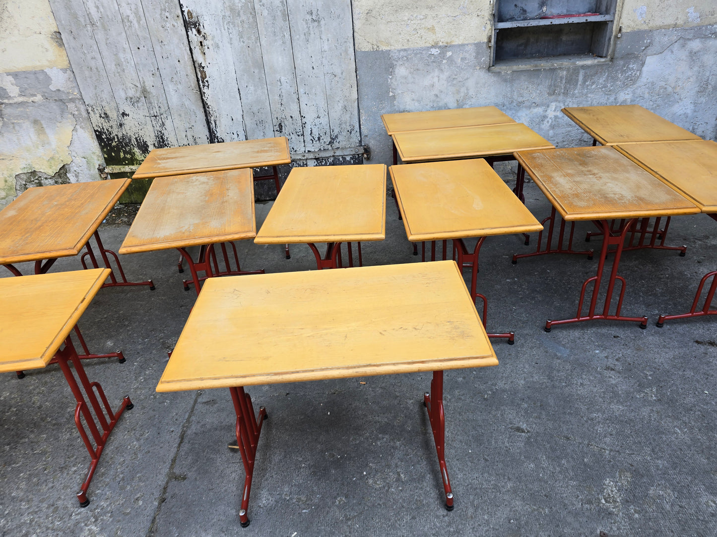 Table bistrot vintage piétement métal
