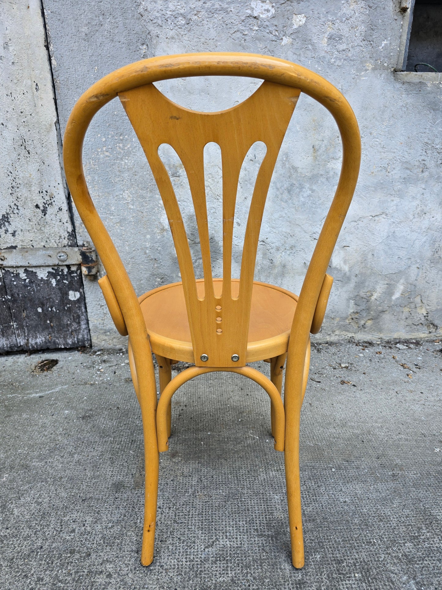 Chaise bistrot en bois cintré- type Thonet