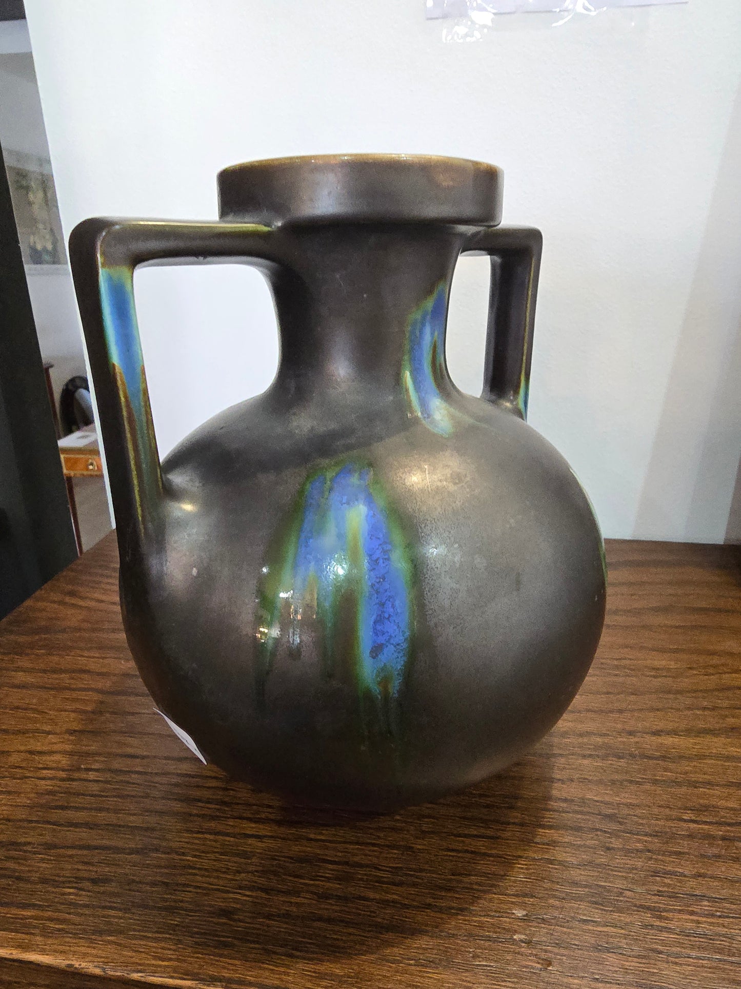 Vase en faïence a 2 anses