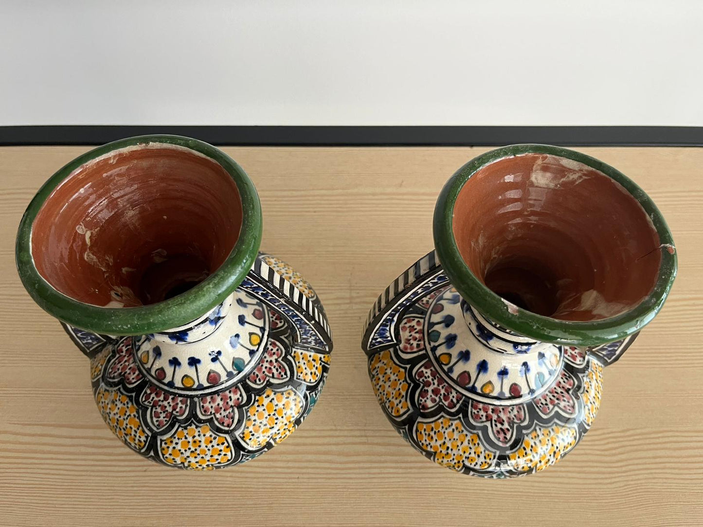 Paires de vases Marocain signé Safi en céramique peint mains