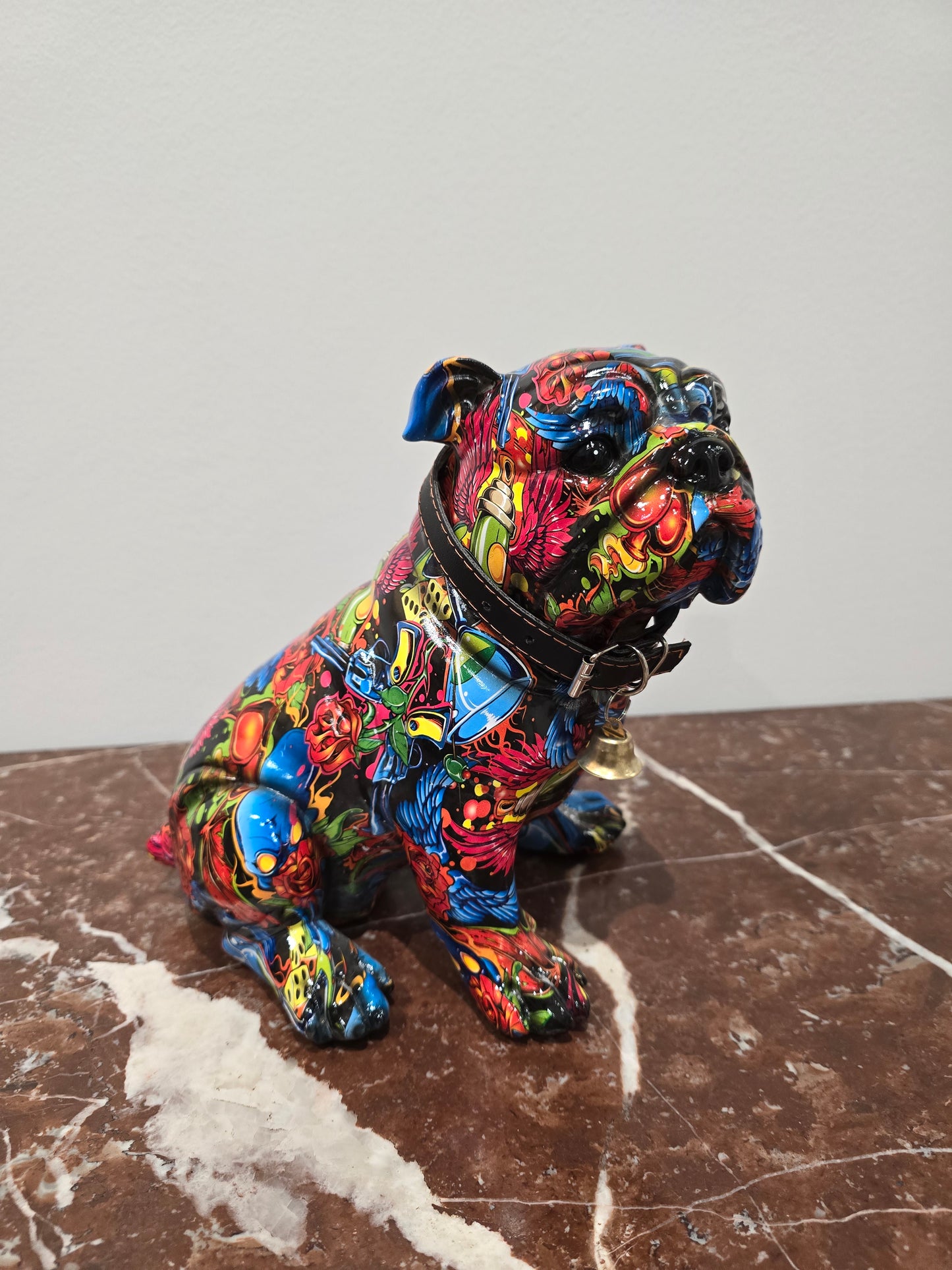 Bulldog assis street art
