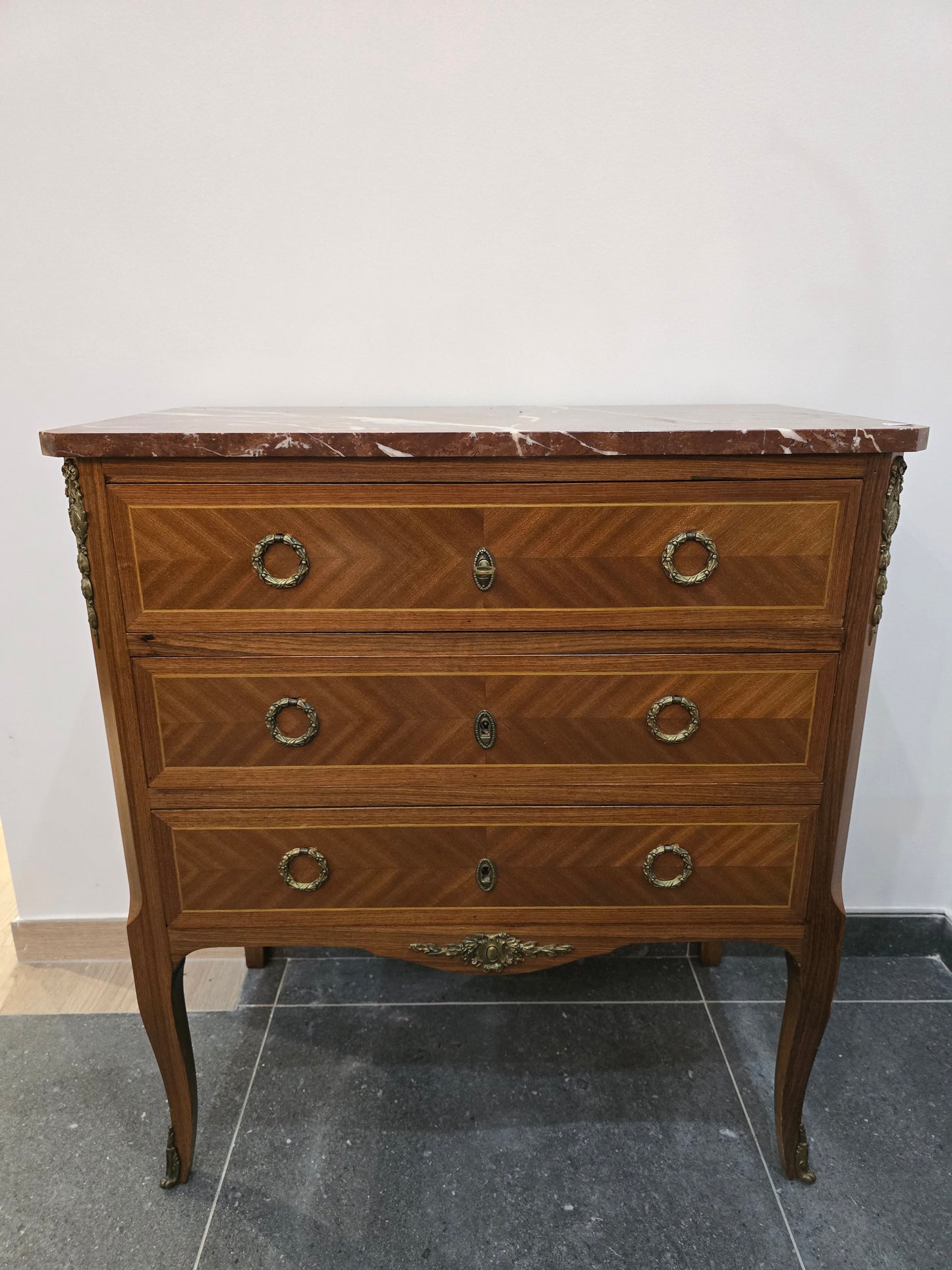 Commode marqueterie style transitoire