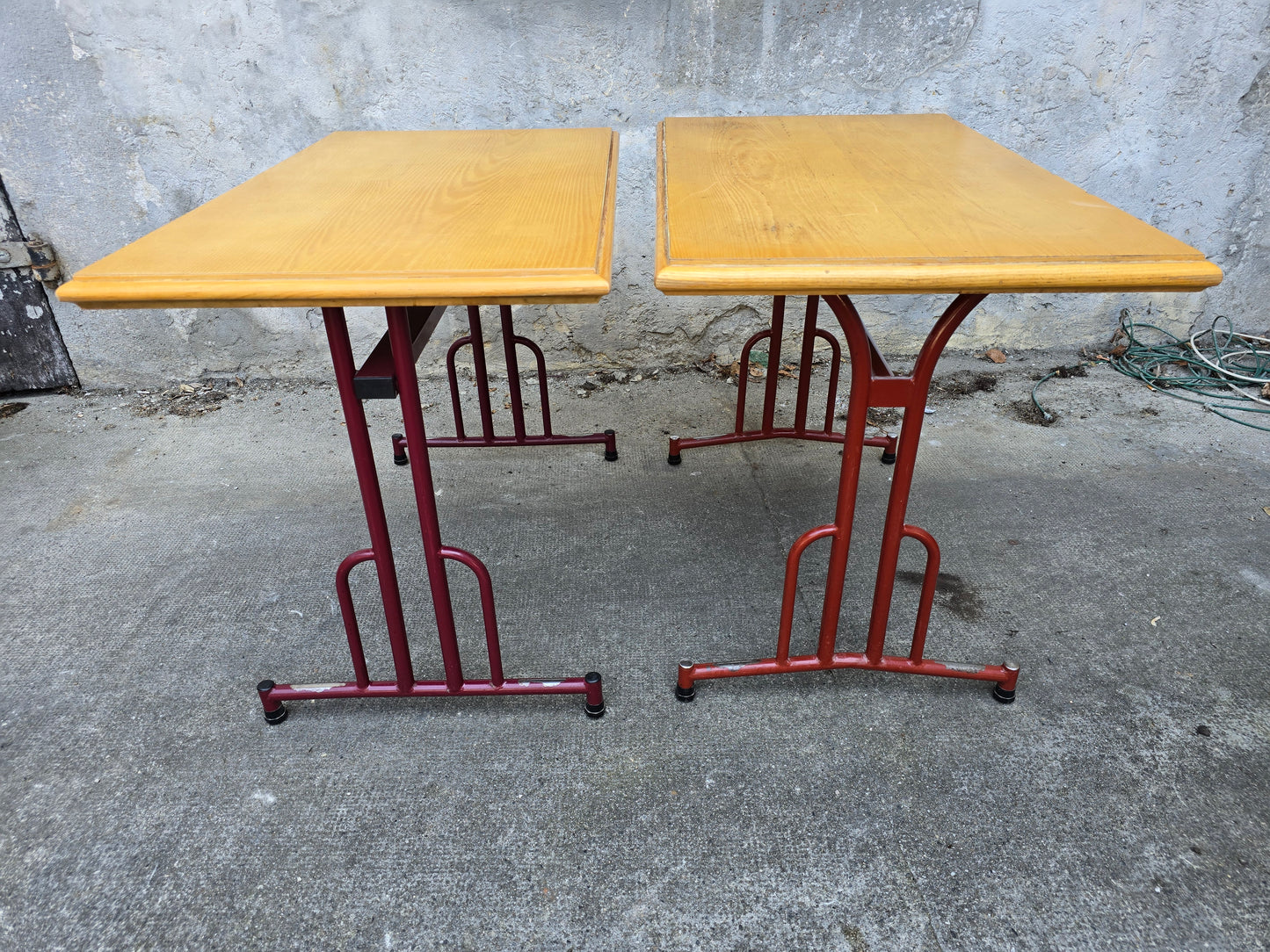 Table bistrot vintage piétement métal