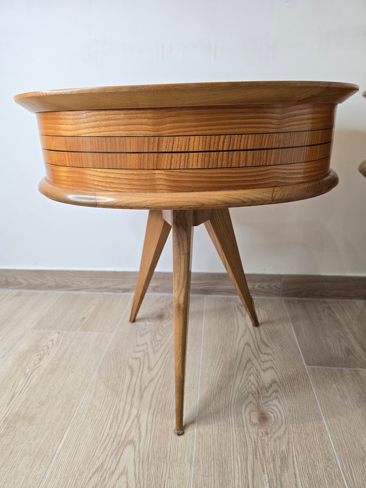 Paire de table de chevet vintage tripode