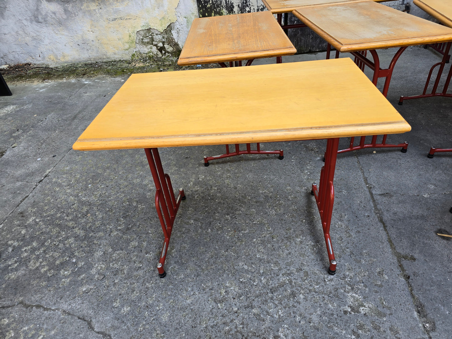 Table bistrot vintage piétement métal