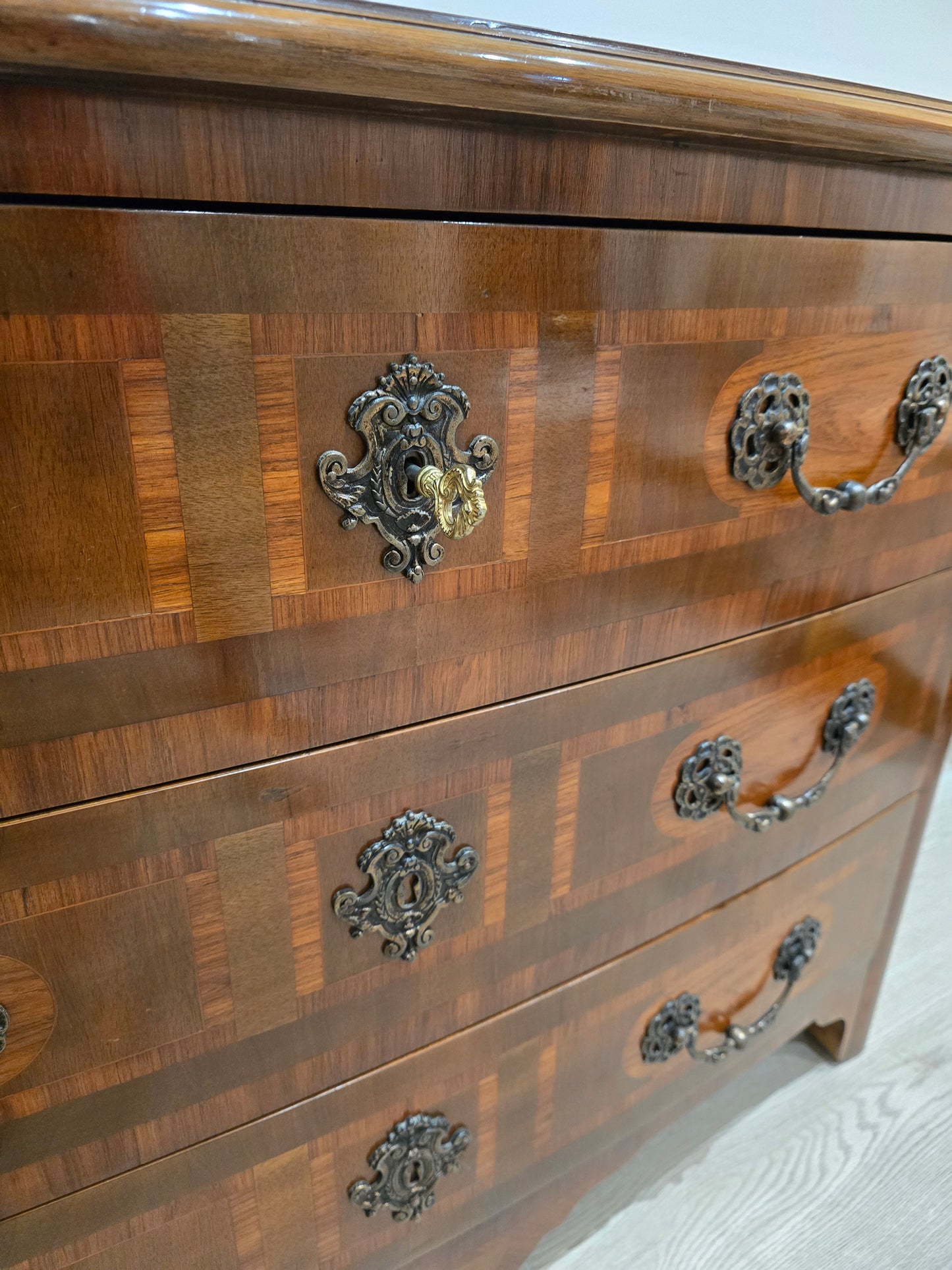 Commode style Louis XIV